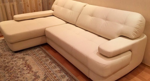 Обивка углового дивана.  Мосальск