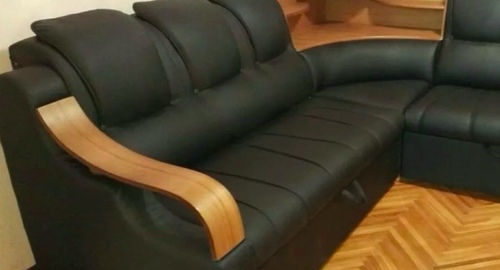 Перетяжка кожаного дивана. Мосальск
